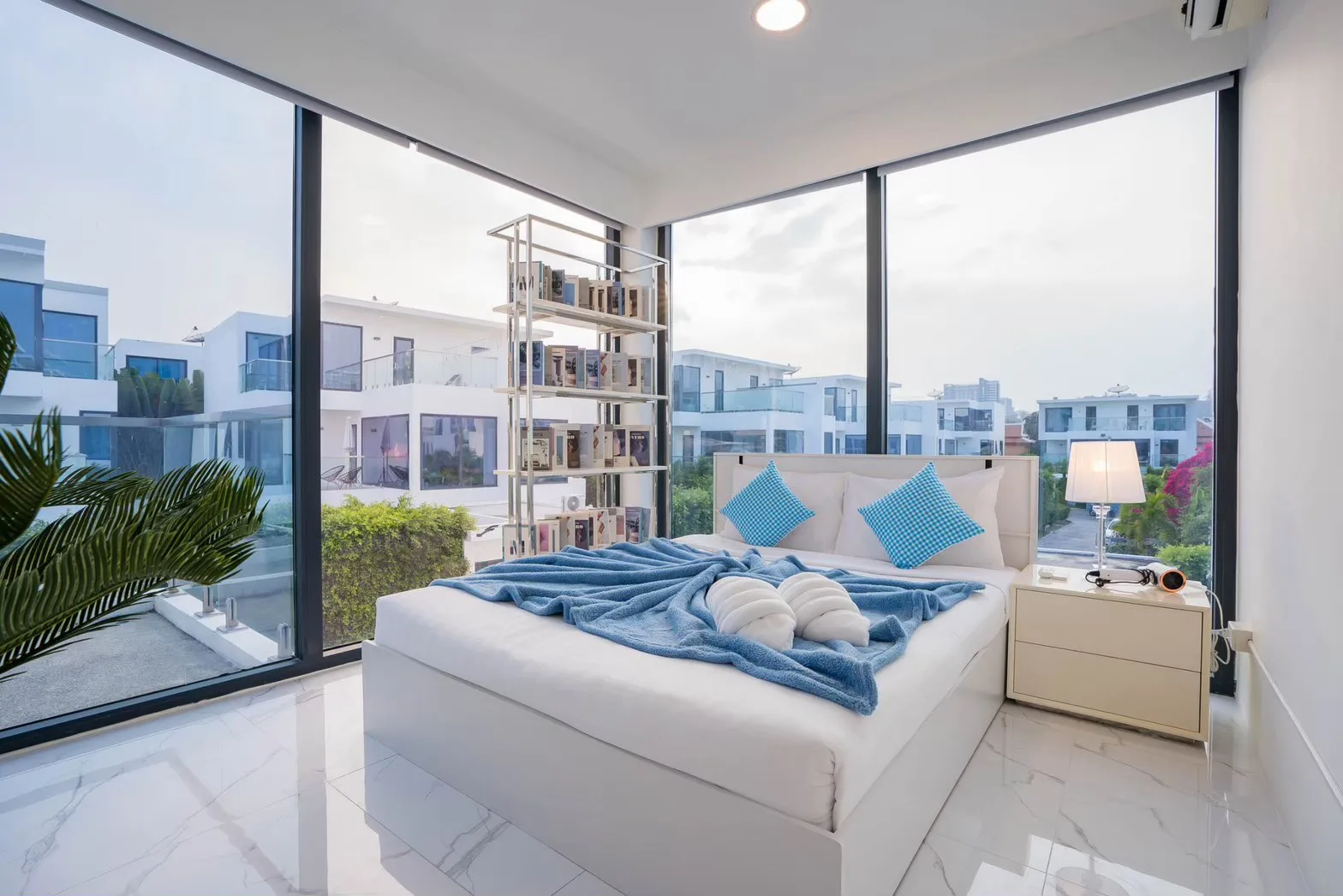 พูลวิลล่าพัทยา มีสระว่ายน้ำ 2024