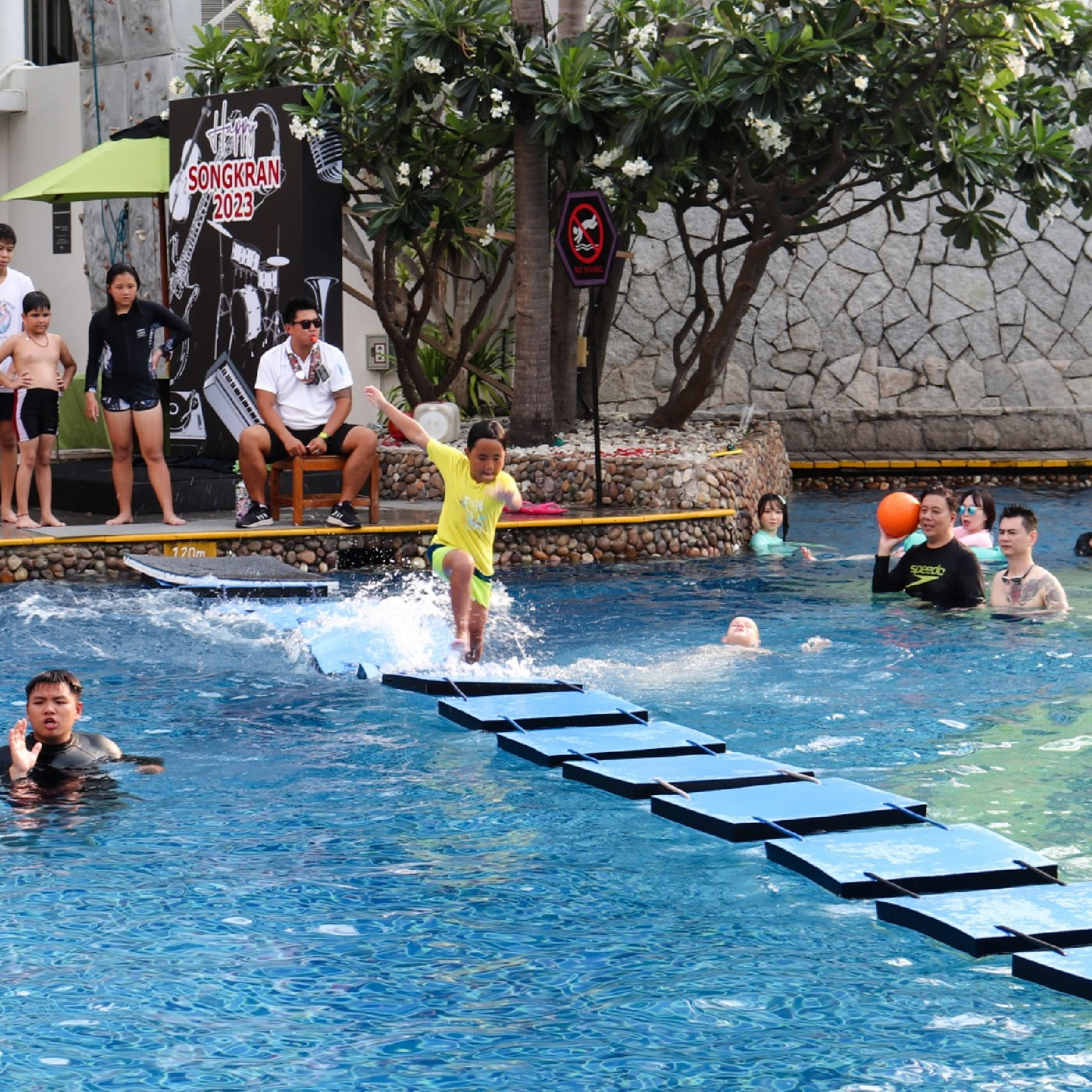 โรงแรม ฮาร์ดร็อค พัทยา