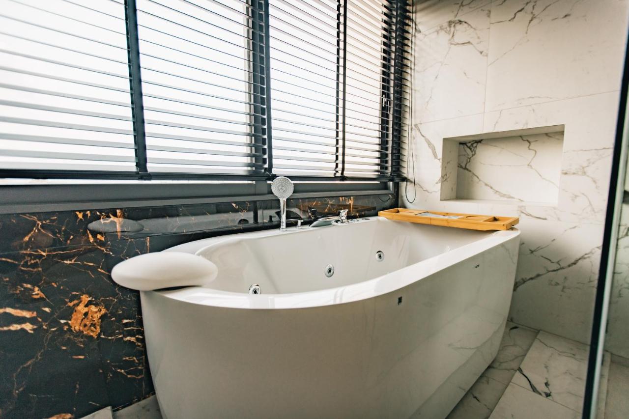 บ้านพักริมทะเล ชลบุรี