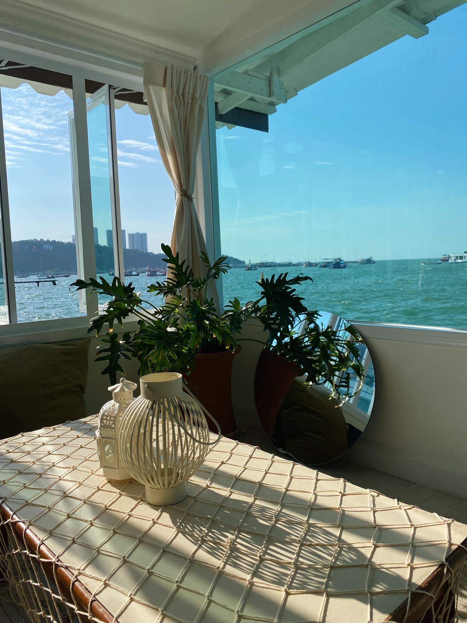 คาเฟ่พัทยา สวยๆ