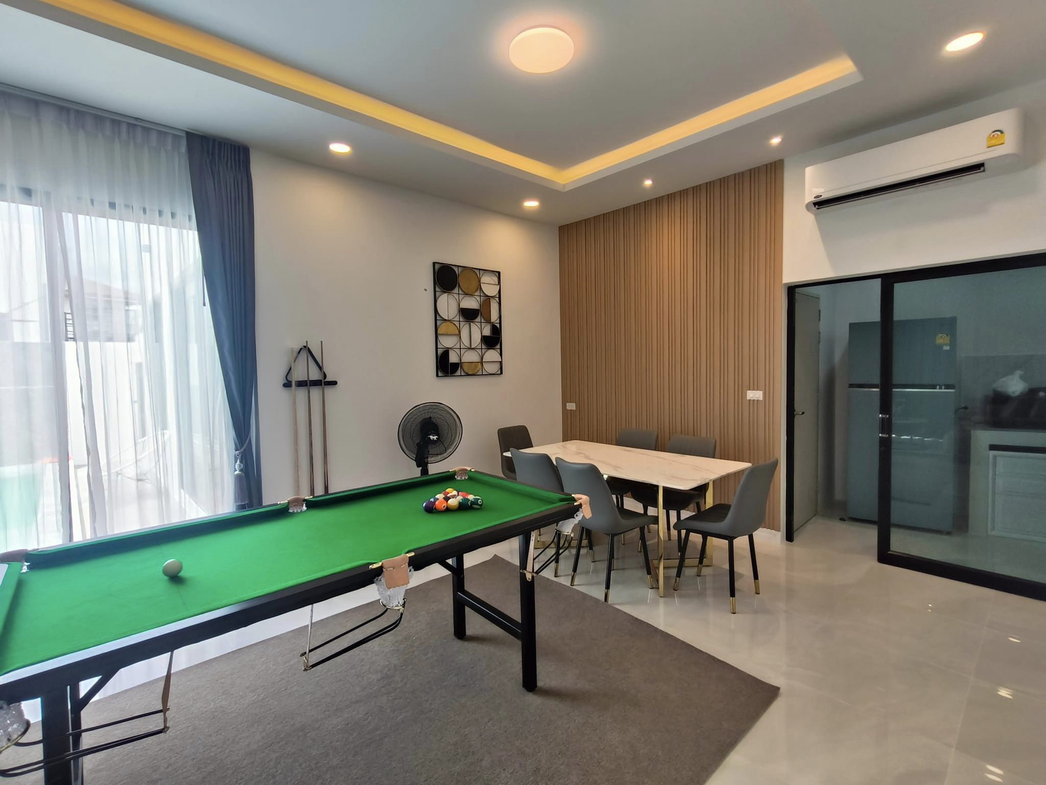 บ้านพักริมทะเล ชลบุรี