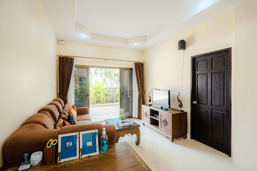 พูลวิลล่าบางเสร่