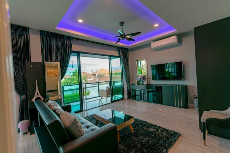 บ้านพักริมทะเล ชลบุรี