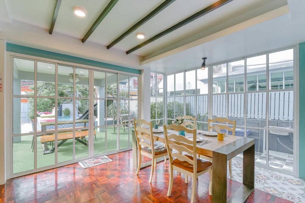 พูลวิลล่าพัทยา 10 คน