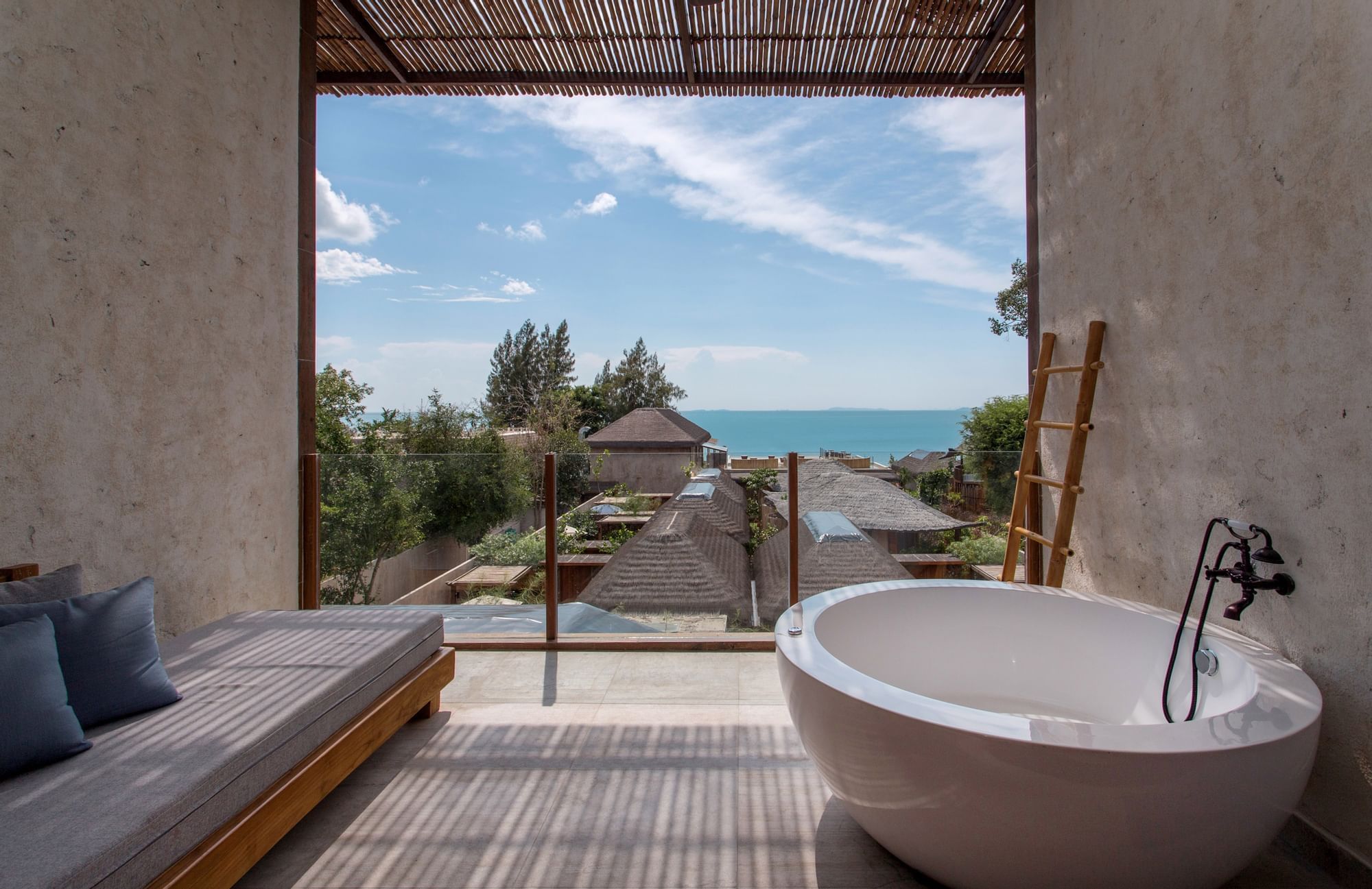 โรงแรมพูลวิลล่า พัทยา