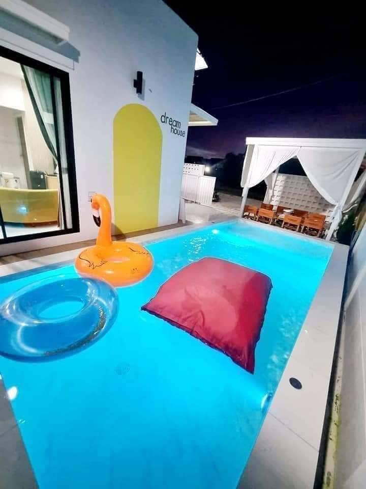 บ้านพักริมทะเล ชลบุรี