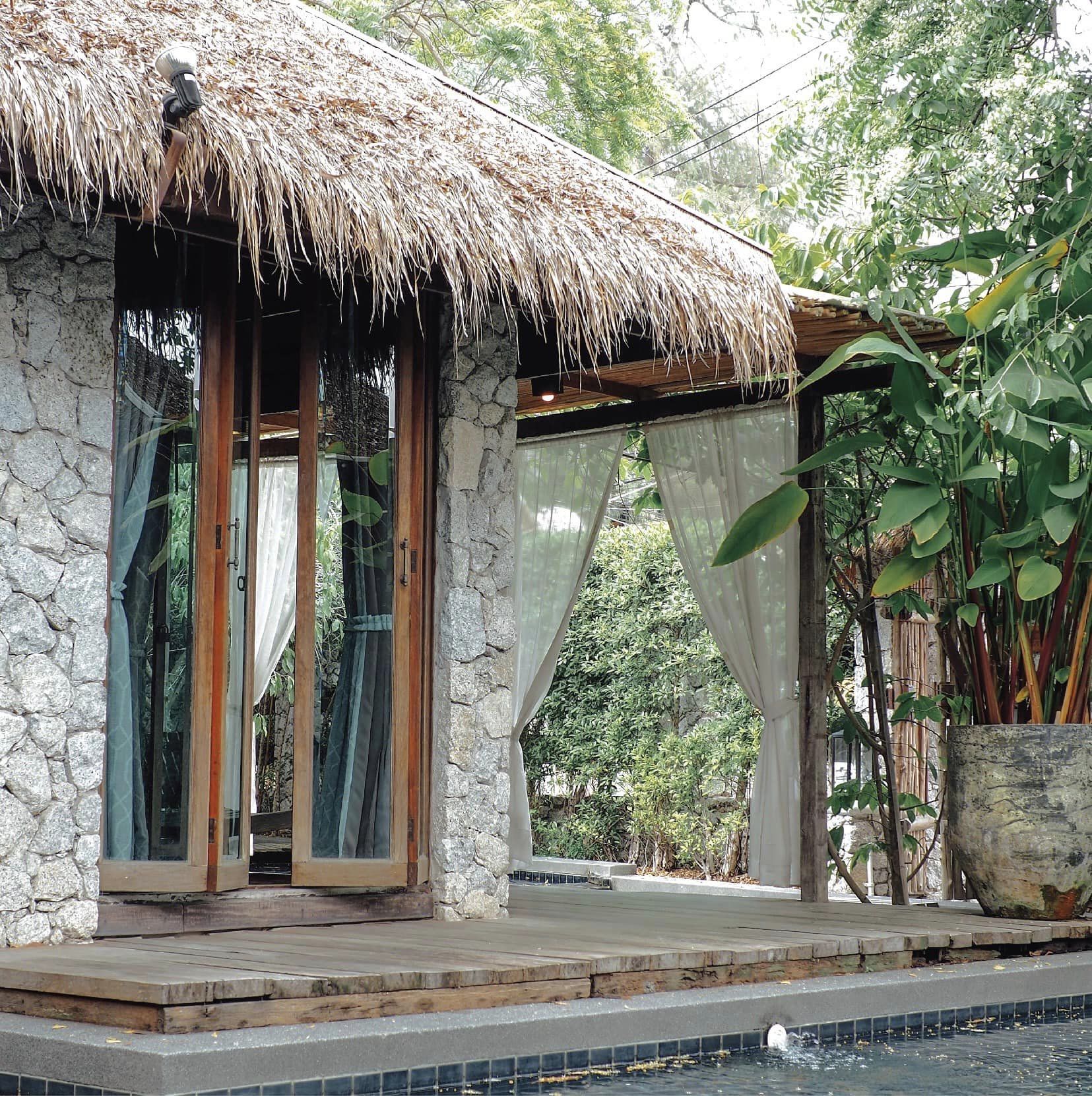 โรงแรมพูลวิลล่า พัทยา