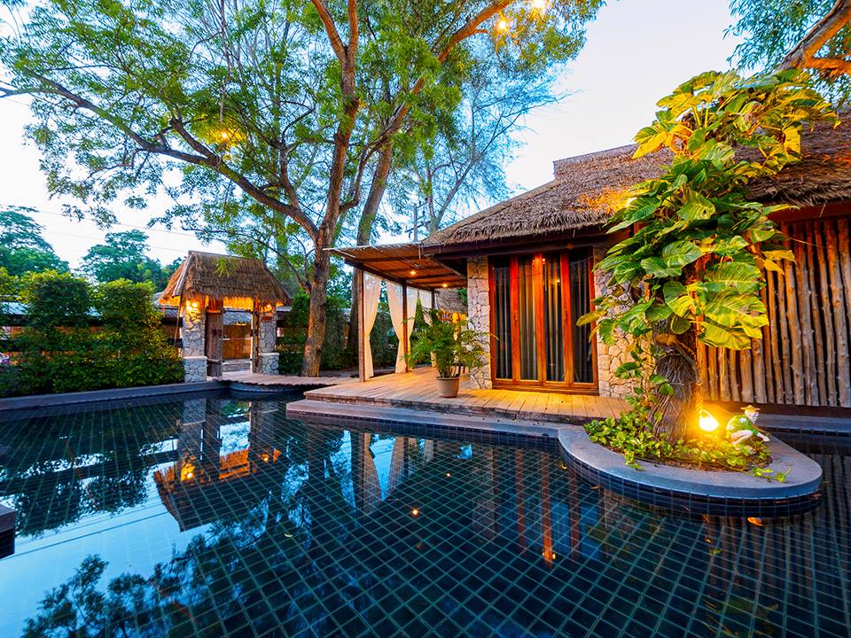 โรงแรมพูลวิลล่า พัทยา