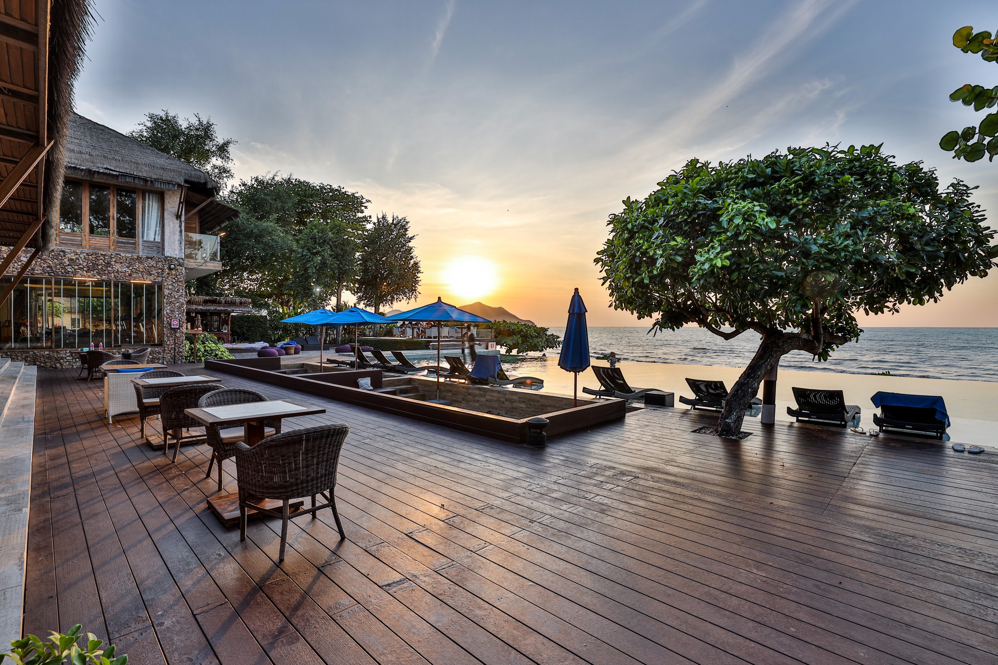 โรงแรมพูลวิลล่า พัทยา