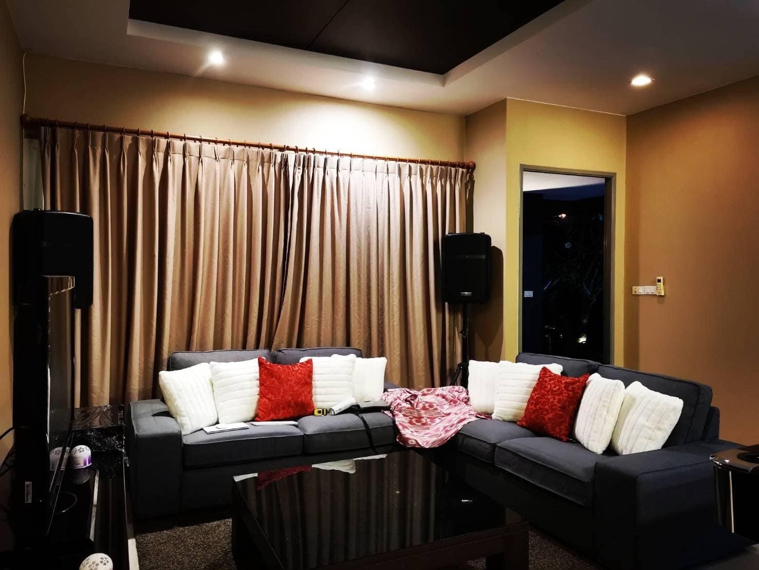 บ้านพักพูลวิลล่าติดทะเลพัทยา