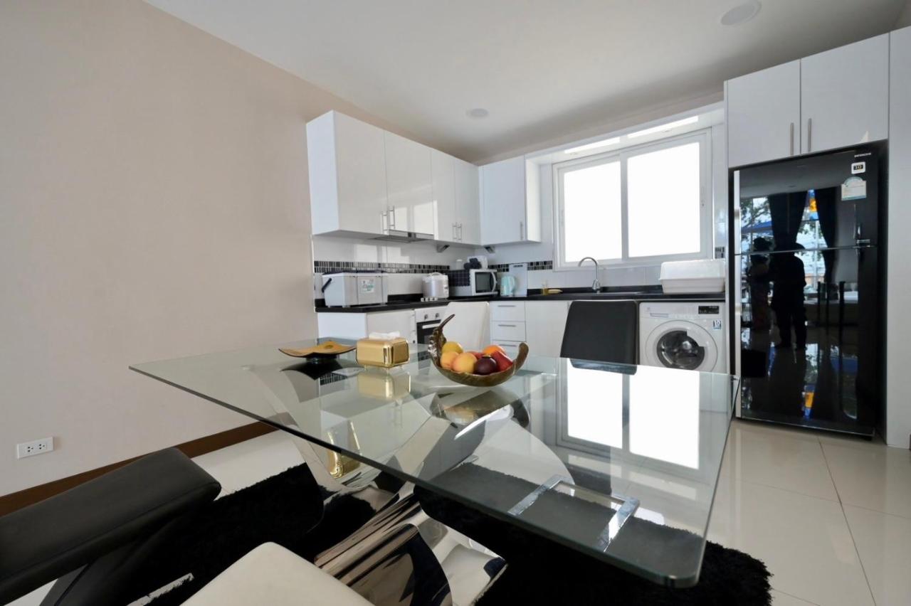 พูลวิลล่าบางเสร่