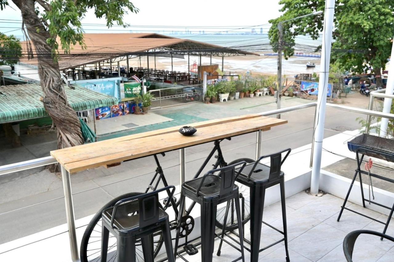 พูลวิลล่าพัทยา 10 คน