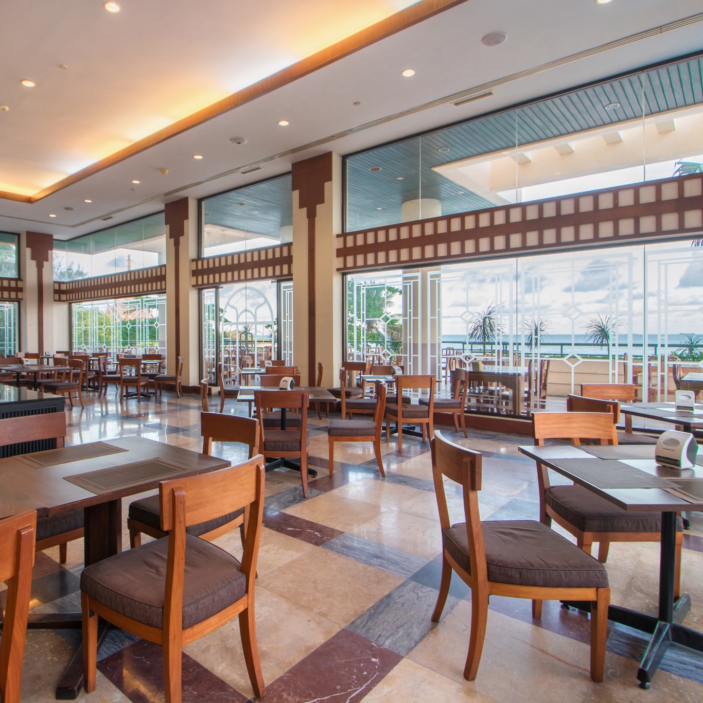 ที่พักพัทยาติดทะเล ราคาถูก 2024