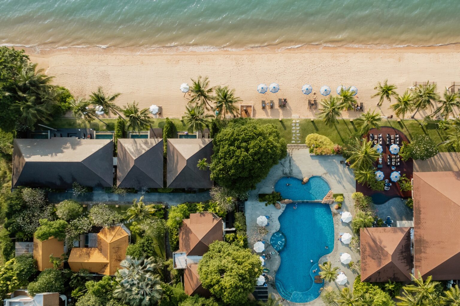 ที่พักพัทยาติดทะเล ราคาถูก 2024