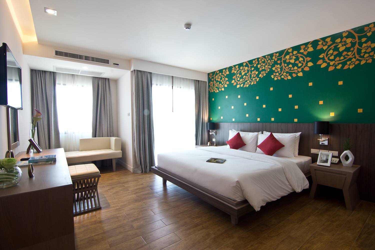 ที่พักพัทยาติดทะเล ราคาถูก 2024