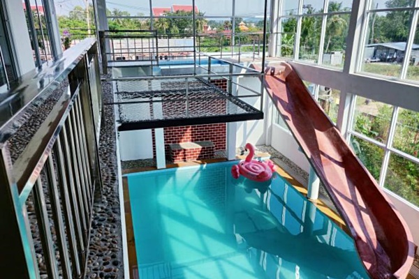 พูลวิลล่า พัทยา 20 คน