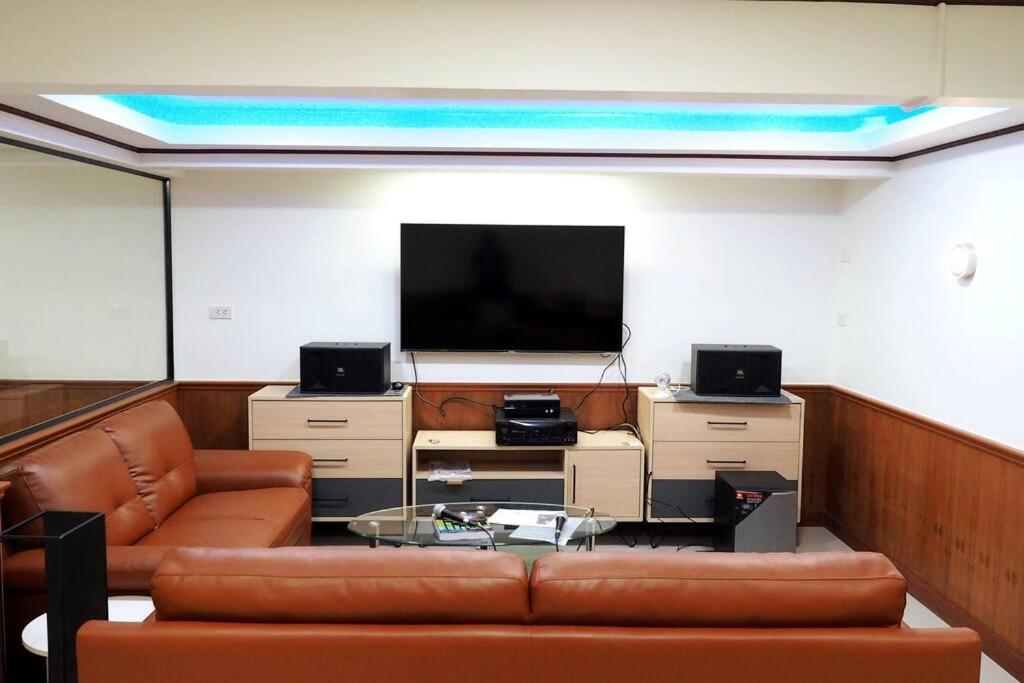 บ้านพักริมทะเล ชลบุรี