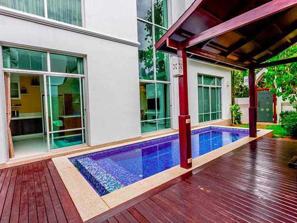 ที่พัก พูล วิลล่า พัทยา ติดทะเล