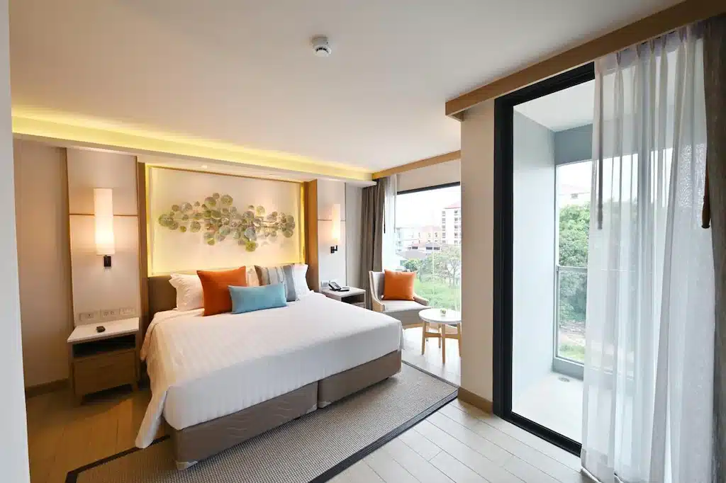 ที่พักพัทยาติดทะเลราคาถูก