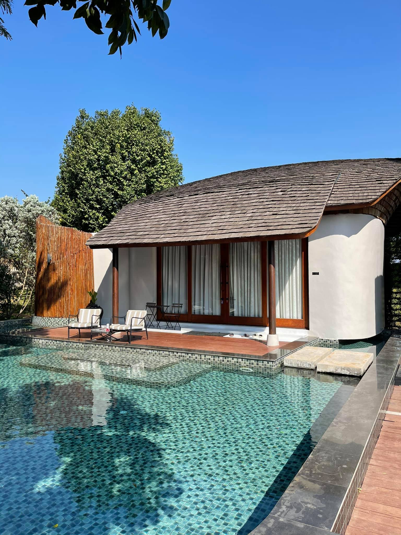 พูลวิลล่าเขาใหญ่ 10 คน ราคาถูก